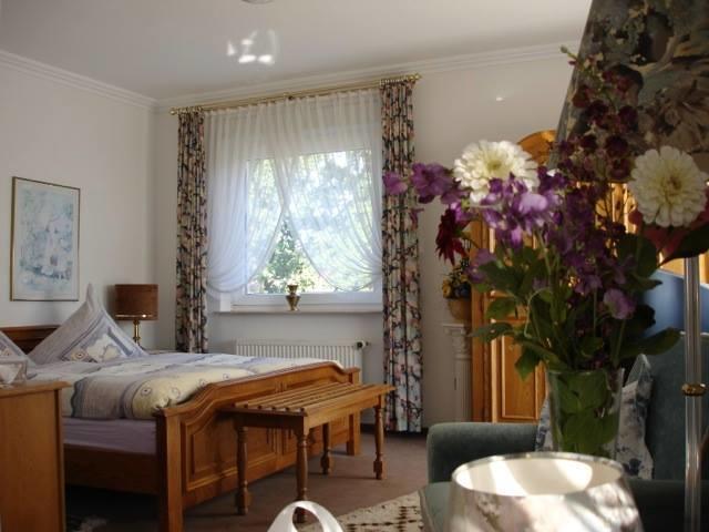 גארבסן Hotellerie Gasthaus Schubert מראה חיצוני תמונה