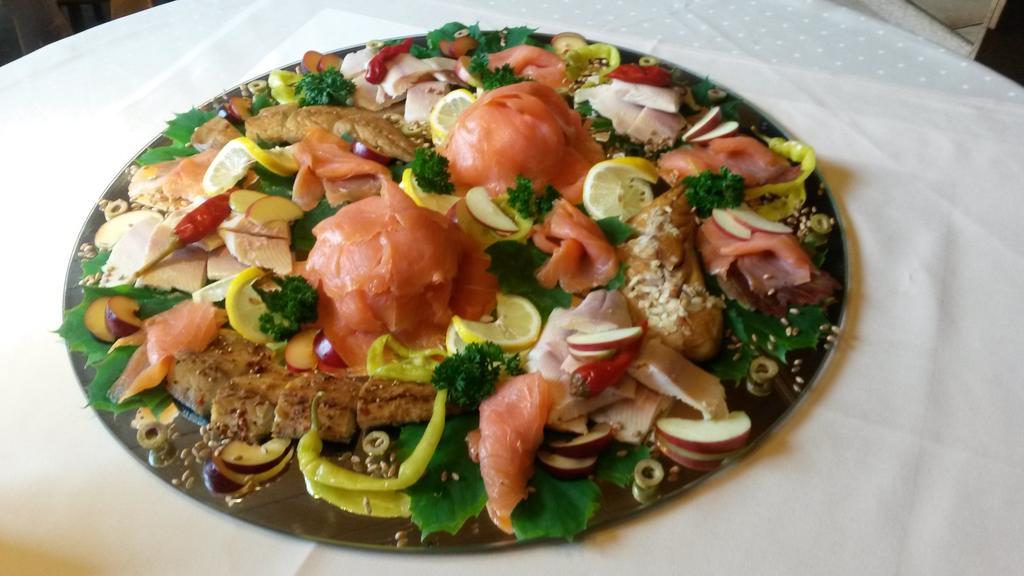 גארבסן Hotellerie Gasthaus Schubert מראה חיצוני תמונה
